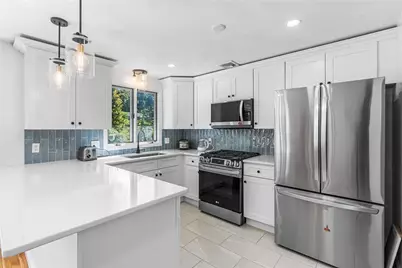 77 Rowley Street, Providence, RI 02909 - Photo 9