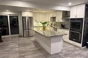 180 Woodland Ave, Cranston, RI 02920 - Photo 3