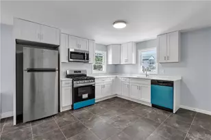 40 Barber Ave, Central Falls, RI 02863 - Photo 19