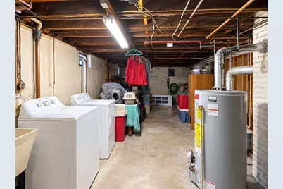 23 Whitford Avenue, Pawtucket, RI 02860 - Photo 15