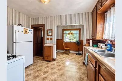 23 Whitford Avenue, Pawtucket, RI 02860 - Photo 7