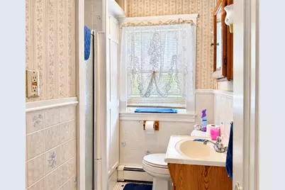 23 Whitford Avenue, Pawtucket, RI 02860 - Photo 11
