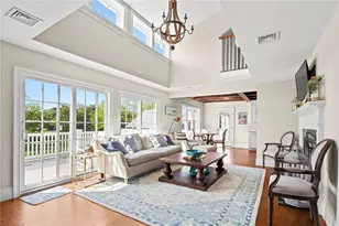 162 Indian Point Rd, Tiverton, RI 02878 - Photo 17