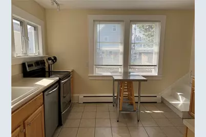 49 Connection Street, Newport, RI 02840 - Photo 9