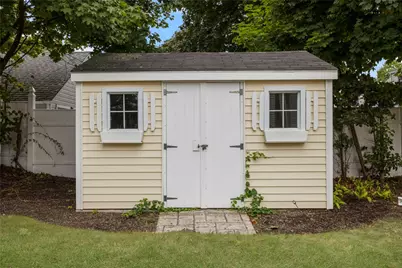 330 Daggett Avenue, Pawtucket, RI 02861 - Photo 23