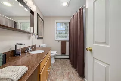 330 Daggett Avenue, Pawtucket, RI 02861 - Photo 11