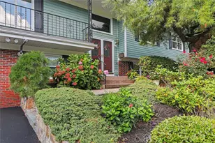 14 Sweet Hill Dr, Johnston, RI 02919 - Photo 5