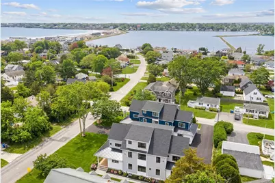 118 Newport Avenue, Middletown, RI 02842 - Photo 3
