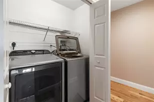 102 Hunting Hill Dr, Cumberland, RI 02864 - Photo 17