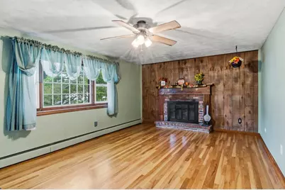 7 Charlotte Drive, Bristol, RI 02809 - Photo 3