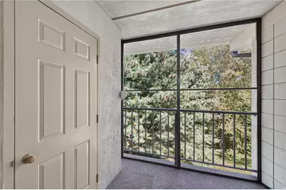 650 East Greenwich Avenue #3/405, West Warwick, RI 02890 - Photo 27