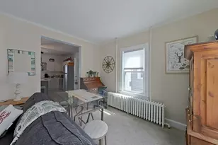 36 Dixon St, Newport, RI 02840 - Photo 15