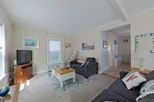 36 Dixon St, Newport, RI 02840 - Photo 13