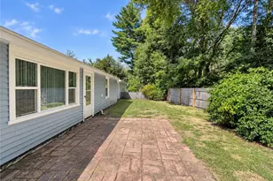 16 Sandra Dr, North Kingstown, RI 02852 - Photo 19