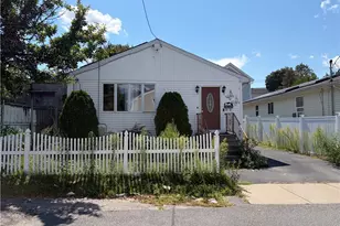 33 Huldah St, Providence, RI 02909 - Photo 1