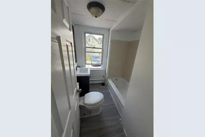 10 La Vaughn Street, Providence, RI 02909 - Photo 9