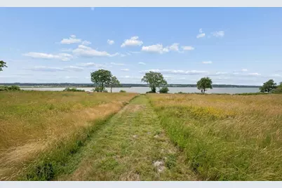 683 Neck Road, Tiverton, RI 02878 - Photo 19