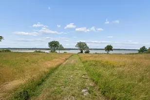 683 Neck Rd, Tiverton, RI 02878 - Photo 19