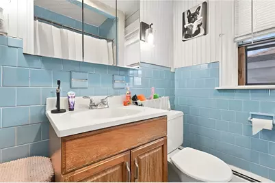 904 Newport Avenue, Pawtucket, RI 02861 - Photo 17