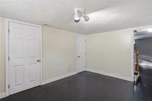 86 Paul St, Pawtucket, RI 02861 - Photo 31