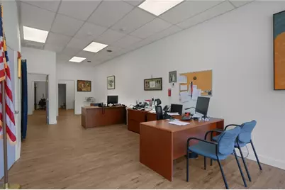 236 Broadway Avenue, Newport, RI 02840 - Photo 9