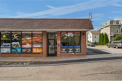 236 Broadway Avenue, Newport, RI 02840 - Photo 3