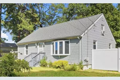 20 Horse Neck Road, Warwick, RI 02889 - Photo 3