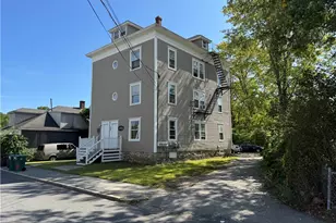 286 Olo St, Woonsocket, RI 02895 - Photo 13