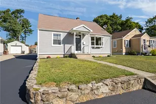 37 Vera St, Warwick, RI 02886 - Photo 35