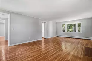 22 Carriage Dr, Lincoln, RI 02865 - Photo 9