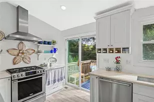 38 Lakeview Dr, Narragansett, RI 02882 - Photo 13