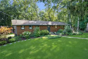 200 River Farm Dr, East Greenwich, RI 02818 - Photo 3