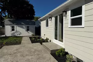 6 Pearce Ave, Cranston, RI 02920 - Photo 15