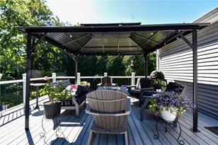 27 Longfellow Dr, Coventry, RI 02816 - Photo 5