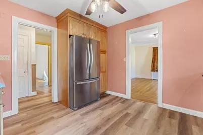 184 Chestnut Avenue, Cranston, RI 02910 - Photo 11