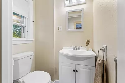 184 Chestnut Avenue, Cranston, RI 02910 - Photo 13