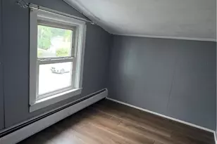18 Glen St, East Providence, RI 02915 - Photo 23