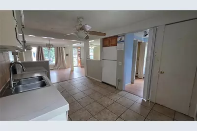 18 Glen Street, East Providence, RI 02915 - Photo 7