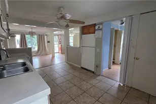 18 Glen St, East Providence, RI 02915 - Photo 7