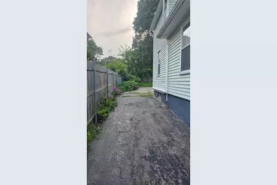 18 Glen Street, East Providence, RI 02915 - Photo 29