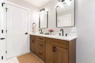 79 Explorer Dr, North Kingstown, RI 02874 - Photo 29