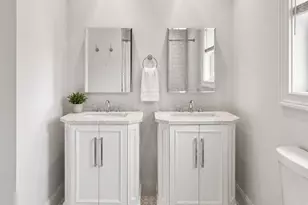 56 Locust St, Providence, RI 02906 - Photo 15