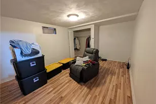 208 Greeley St, Providence, RI 02904 - Photo 17