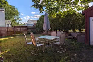 208 Greeley St, Providence, RI 02904 - Photo 23