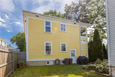12 Worth Street, Central Falls, RI 02863 - Photo 5
