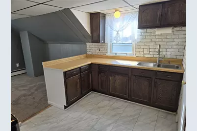 392 Benefit Street #2nd floor, Pawtucket, RI 02861 - Photo 3