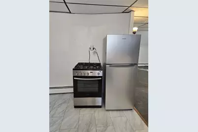 392 Benefit Street #2nd floor, Pawtucket, RI 02861 - Photo 5