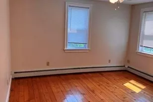 6 Goulding St, Providence, RI 02906 - Photo 9