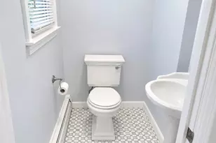 221 Hyde St, Cranston, RI 02920 - Photo 11