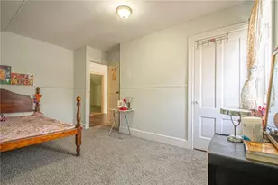 36 Hamilton St, Providence, RI 02907 - Photo 17